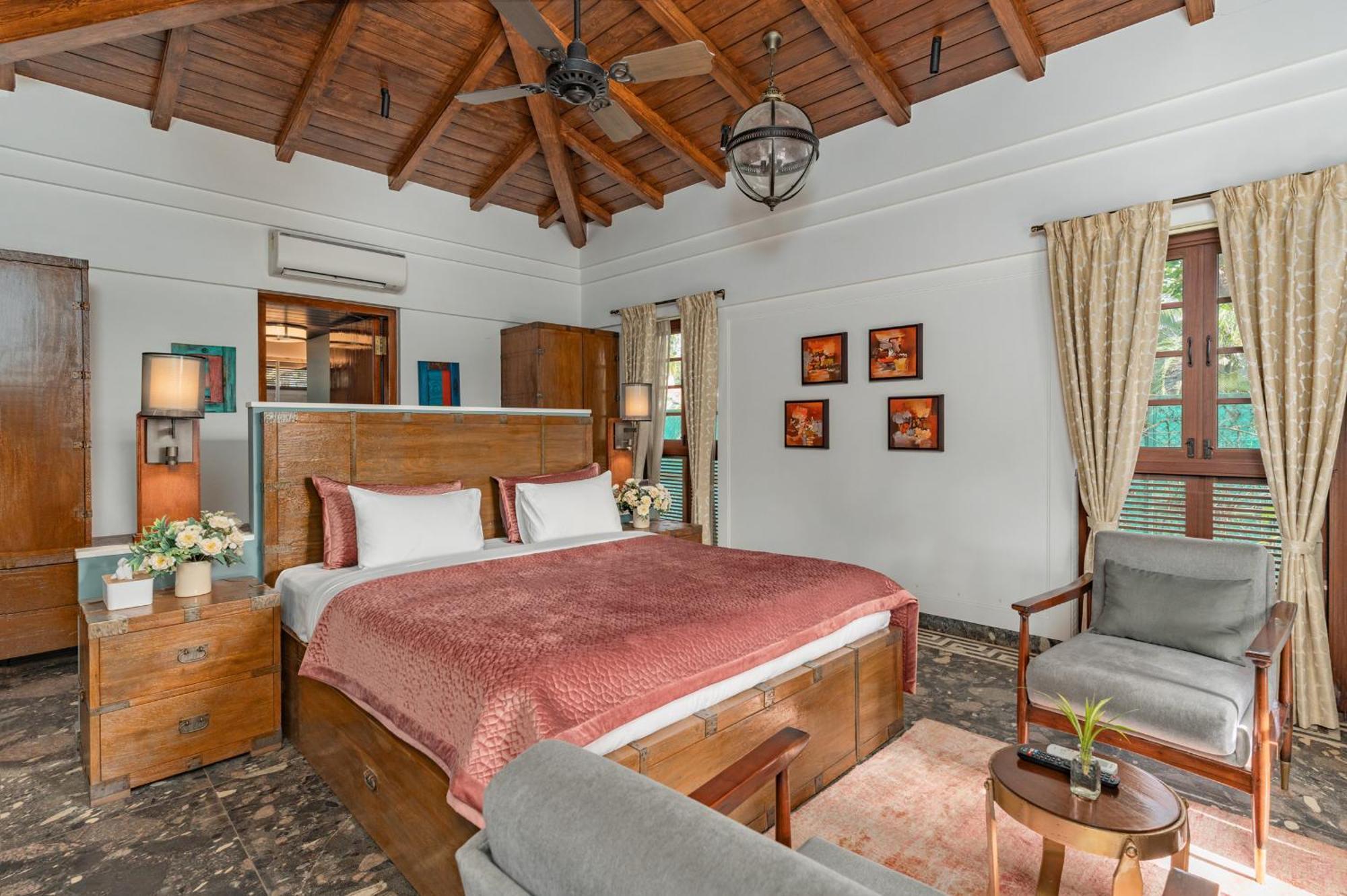 Azara Beach House - 5 Bhk Designer Villa, Candolim Beach Exterior photo