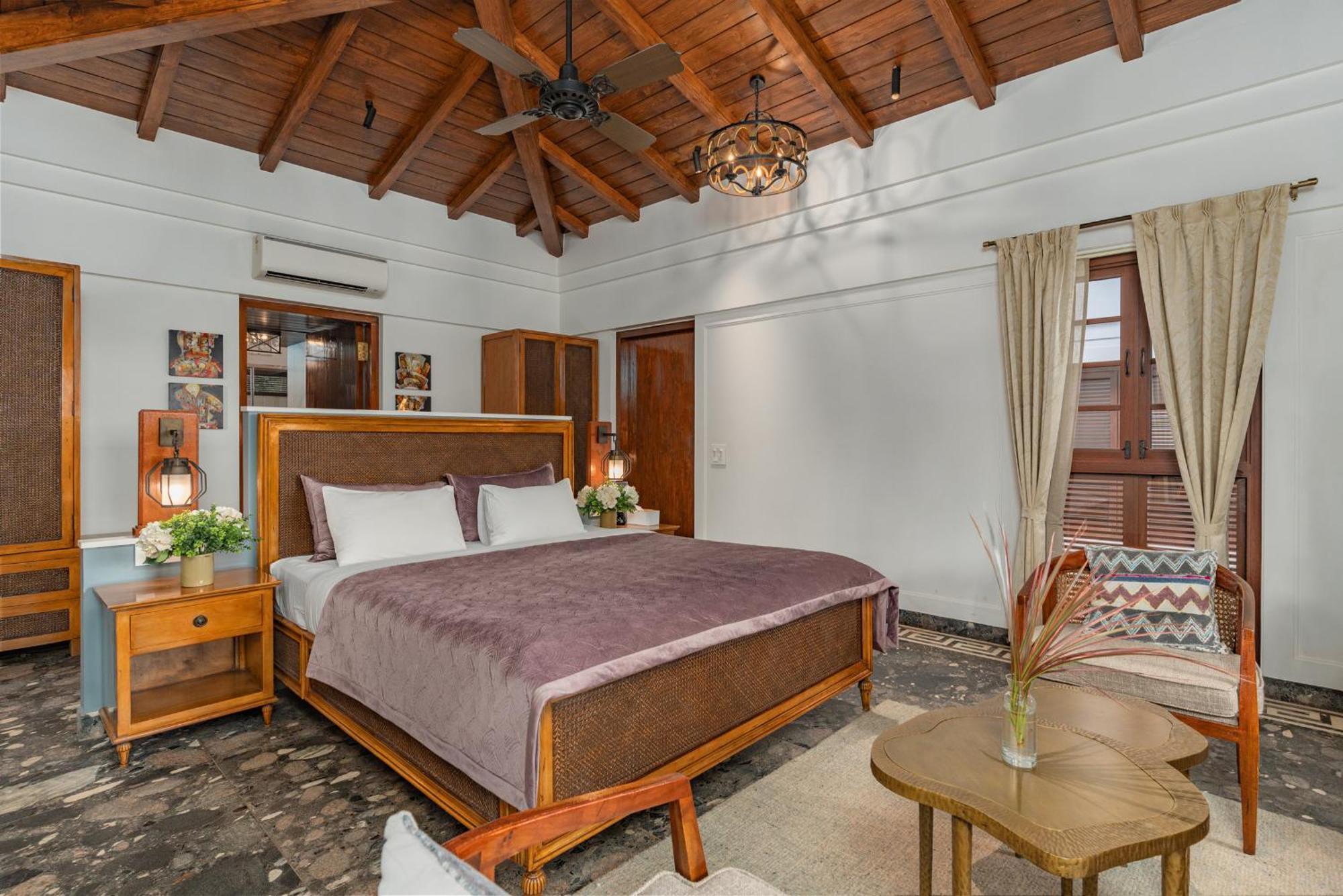 Azara Beach House - 5 Bhk Designer Villa, Candolim Beach Exterior photo